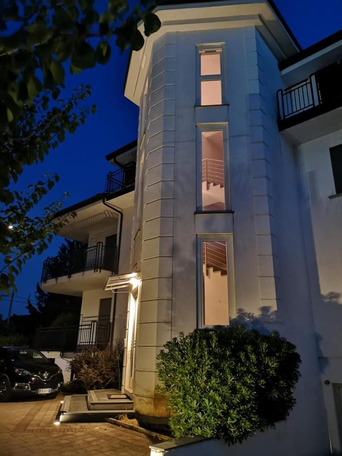 Raja Rooms Alife Exterior foto