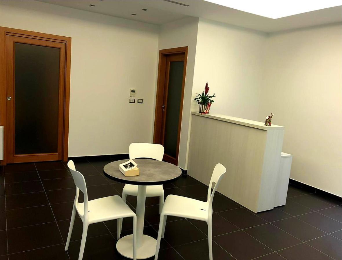 Raja Rooms Alife Exterior foto